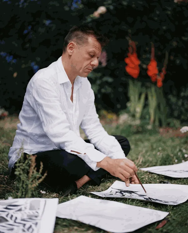 Mircea Cantor