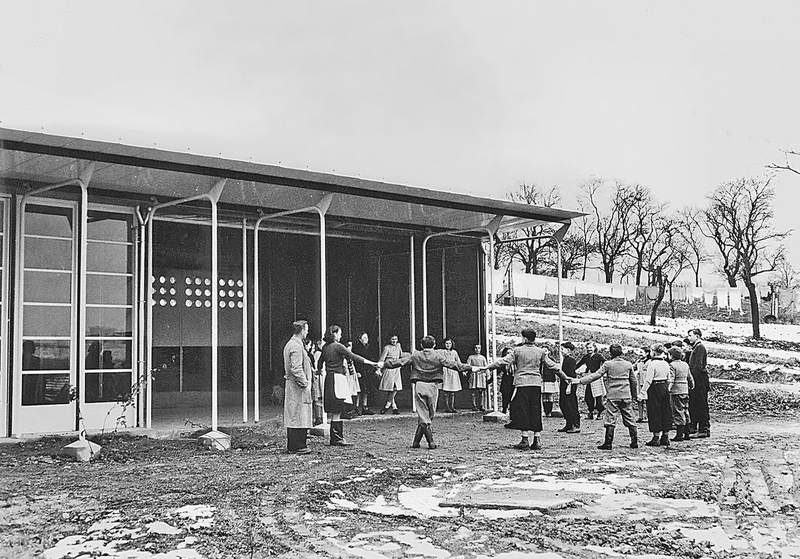 École prototype démontable, 8 m × 24 m. Groupe scolaire de Vantoux, 1950.